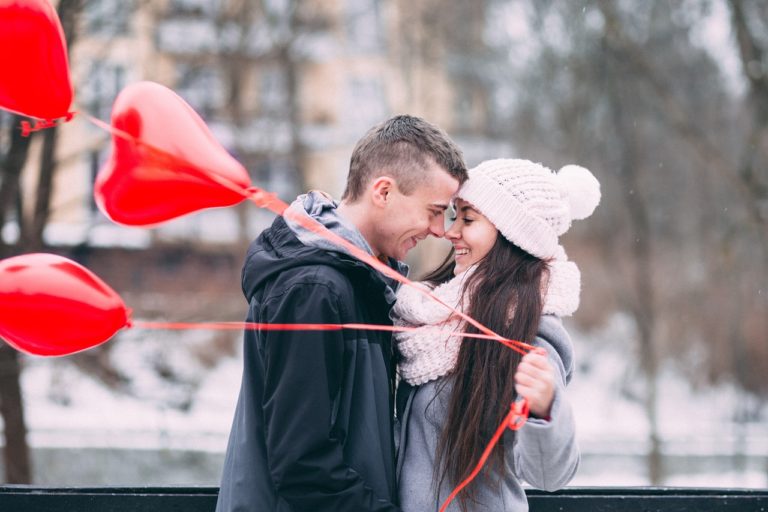 Is it better to get a K-1 Fiancé Visa or a CR-1 Spouse Visa?